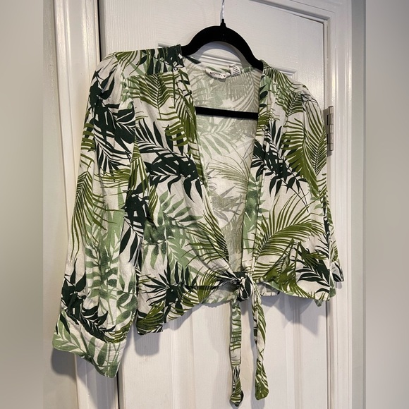 Midnight Sky Size M Tropical Palm Linen Blend Tie Front 3/4 Sleeve Crop Top - Picture 3 of 12